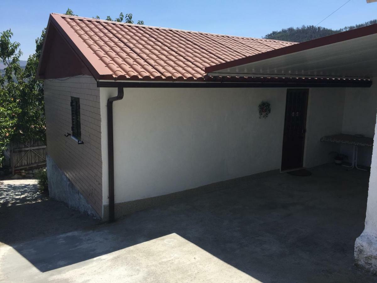 Alojamento Da Ribeirinha Carquere Bagian luar foto